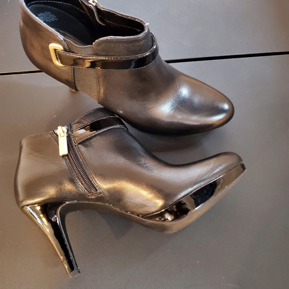 Bandaging Women's Baruffi Black Size 7 1/2 M.